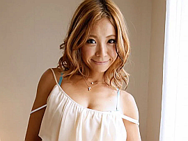 AV女優・松すみれ (まつすみれ)