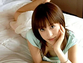 AV女優・菅野亜梨沙（かんのありさ)