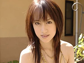 AV女優・菅野亜梨沙（かんのありさ)