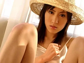 AV女優・菅野亜梨沙（かんのありさ)