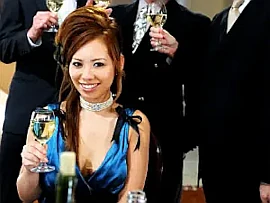 AV女優・藤井彩 (ふじいあや)