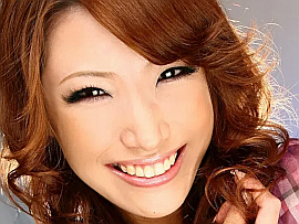 AV女優・桜庭彩 (さくらばあや　若松結花)