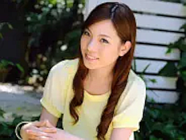 AV女優・佐々木絵美 (ささきえみ)