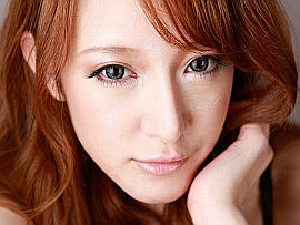 AV女優・白咲舞 (しろさきまい)