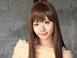 AV女優・夏海里菜 (なつみりな)