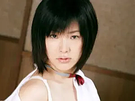 AV女優・上原空 (うえはらかすみ)