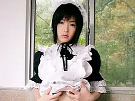 AV女優・上原空 (うえはらかすみ)