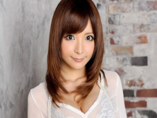 AV女優・鈴音りおな(すずねりおな)