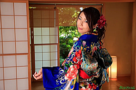 AV女優・篠田あゆみ (しのだあゆみ)