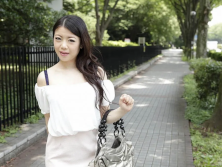AV女優・白河里奈(しらかわりな)