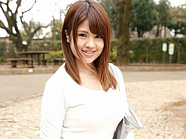 AV女優・美涼りな (みすずりな)