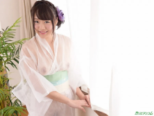 AV女優・鈴木理沙（すずきりさ)