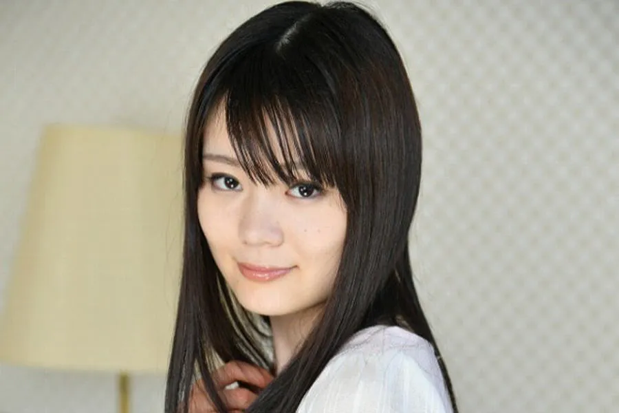 AV女優・黒田瑞穂 (くろだみずほ　川島愛奈)