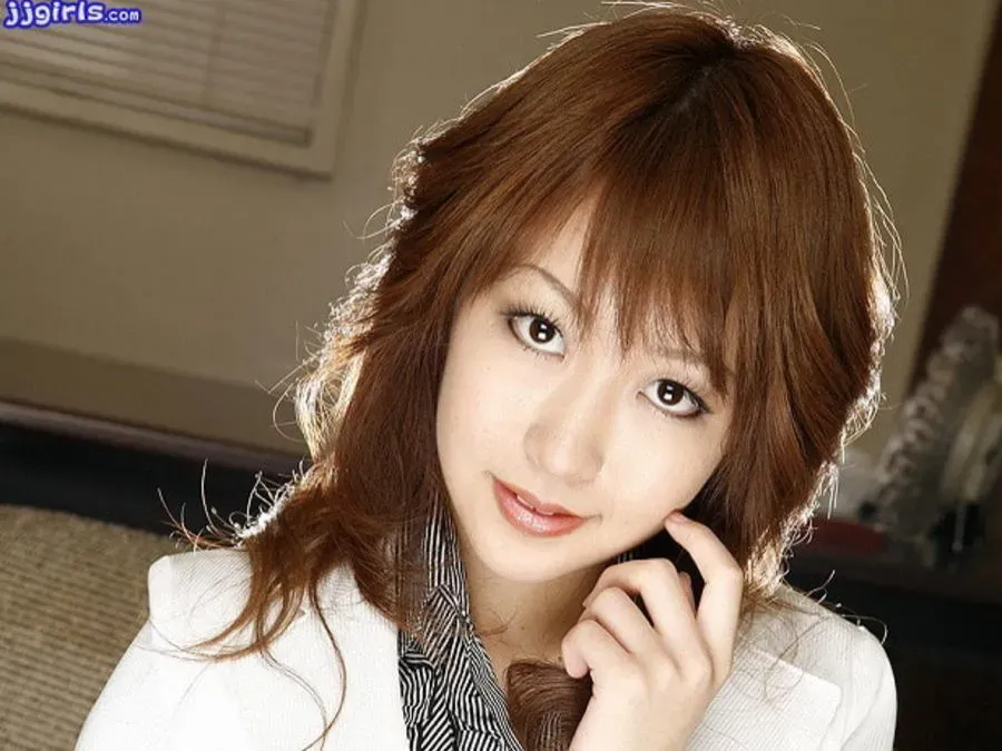 AV女優・若葉こころ (わかばこころ　浜崎瑞穂　みちこ)