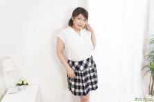 AV女優・月白詩葉（つきしろうたは)