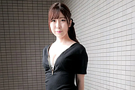 AV女優・篠田ゆき (しのだゆき　日向千尋　宮崎沙耶乃　倉田菜緒)
