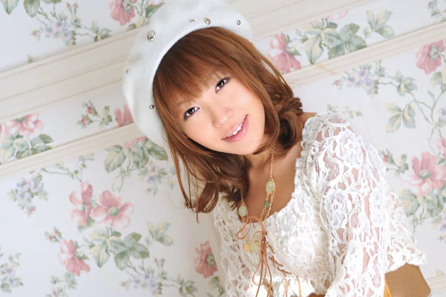 AV女優・渚 (なぎさ)