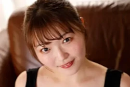 AV女優・紗霧ひなた (さぎりひなた)